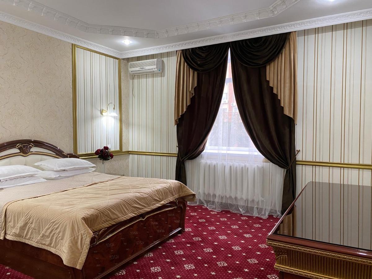 Lion Hotel Αστάνα Εξωτερικό φωτογραφία