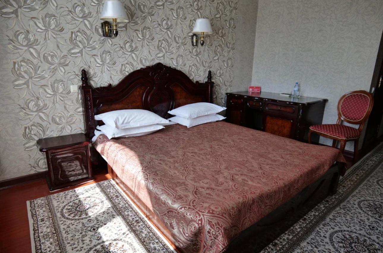 Lion Hotel Αστάνα Εξωτερικό φωτογραφία